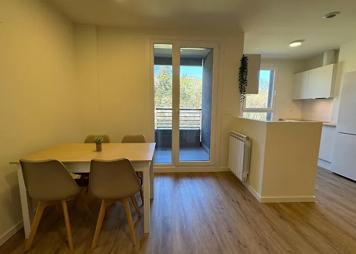 Nuevo En Appartamento Zumaia